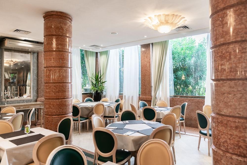 Hotel Catullo San Martino Buon Albergo Kültér fotó